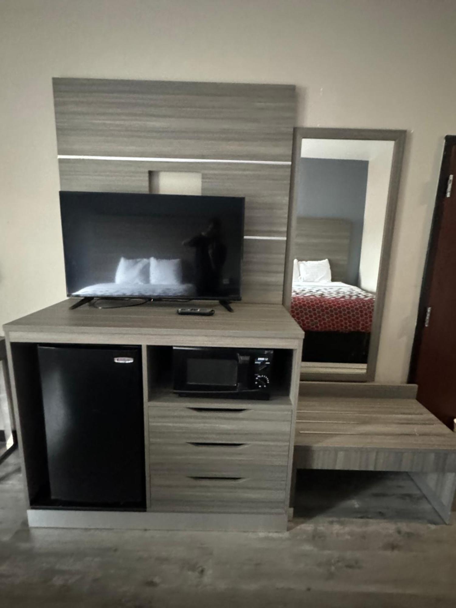 Econo Lodge Inn & Suites Pritchard Road נורת' ליטל רוק מראה חיצוני תמונה