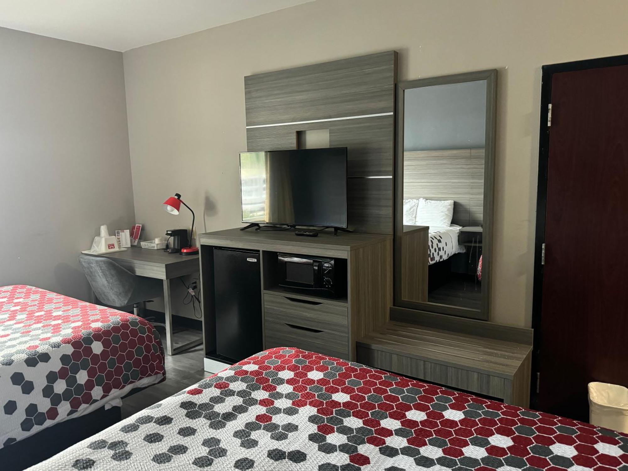 Econo Lodge Inn & Suites Pritchard Road נורת' ליטל רוק מראה חיצוני תמונה