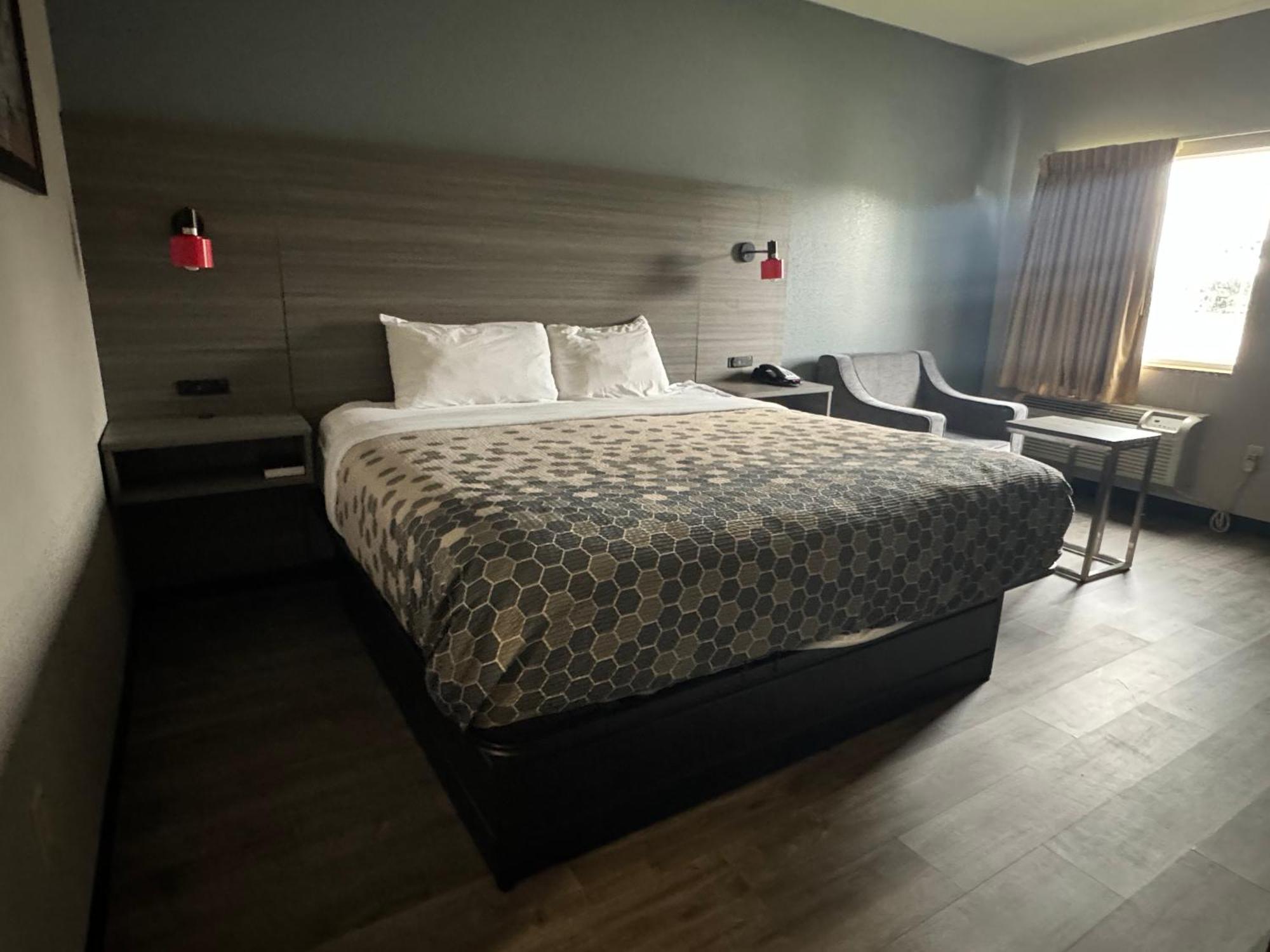 Econo Lodge Inn & Suites Pritchard Road נורת' ליטל רוק מראה חיצוני תמונה